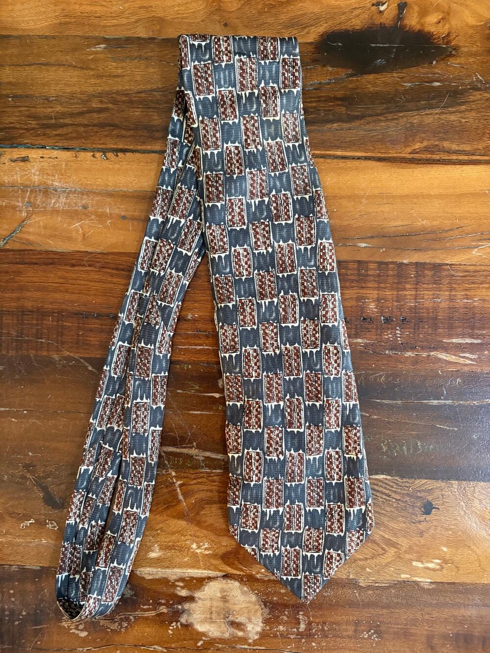 Vito Rufolo 100% Silk Tie Made in Italy Gray Rust Geometric Print 62” Long